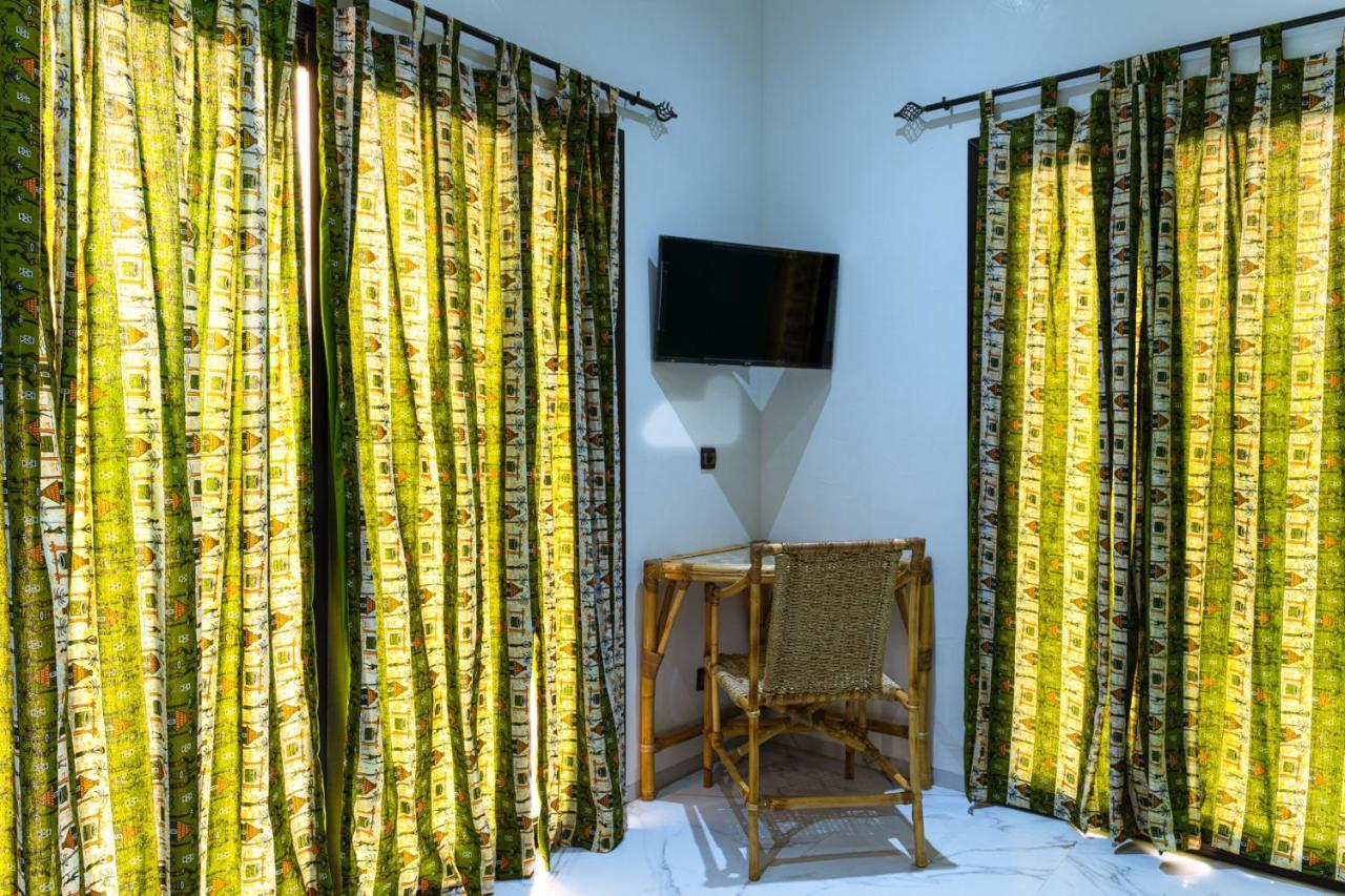 Chezbabo Wellness Hotel Ngaparou Екстер'єр фото